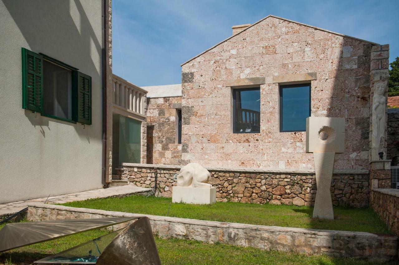Апартаменты House Koloc Бол Экстерьер фото
